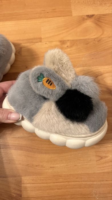 Дитячі тапки-зайчики