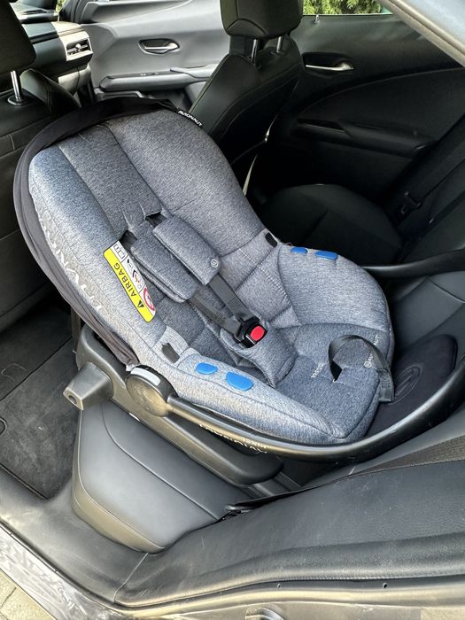 Bardzo lekki fotelik avionaut pixel jak nowy z baza