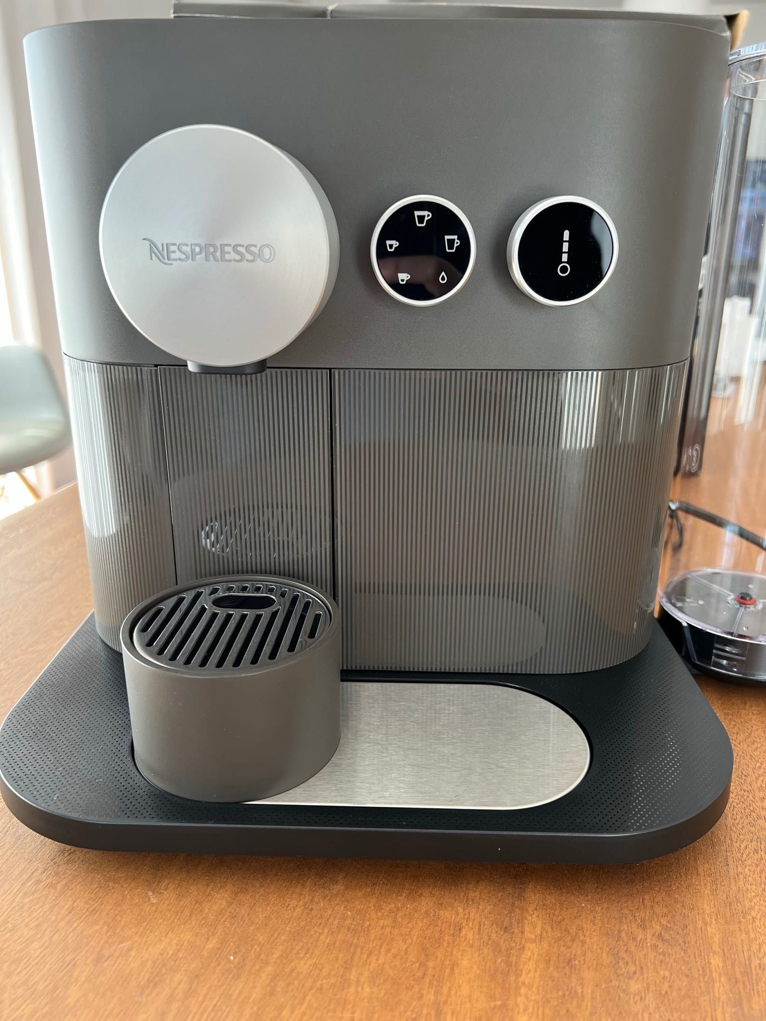 Máquina Café Nespresso Expert D80 Antracite — Como nova