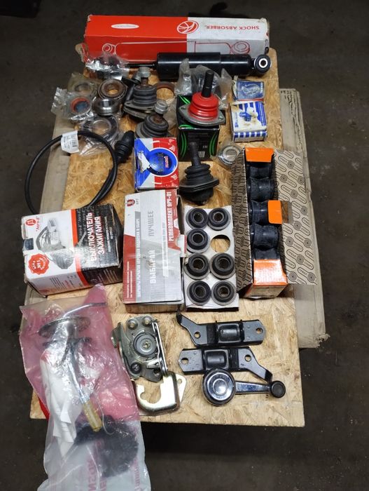 Продам шарові на Ваз 2101-07