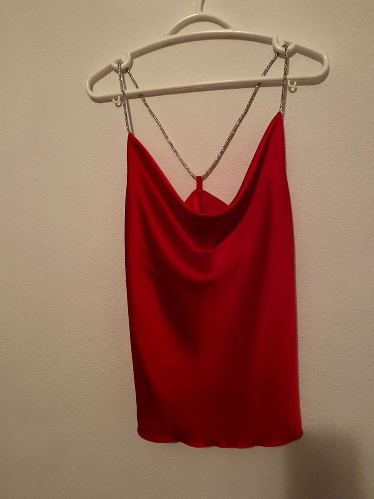 Top de alças vermelho