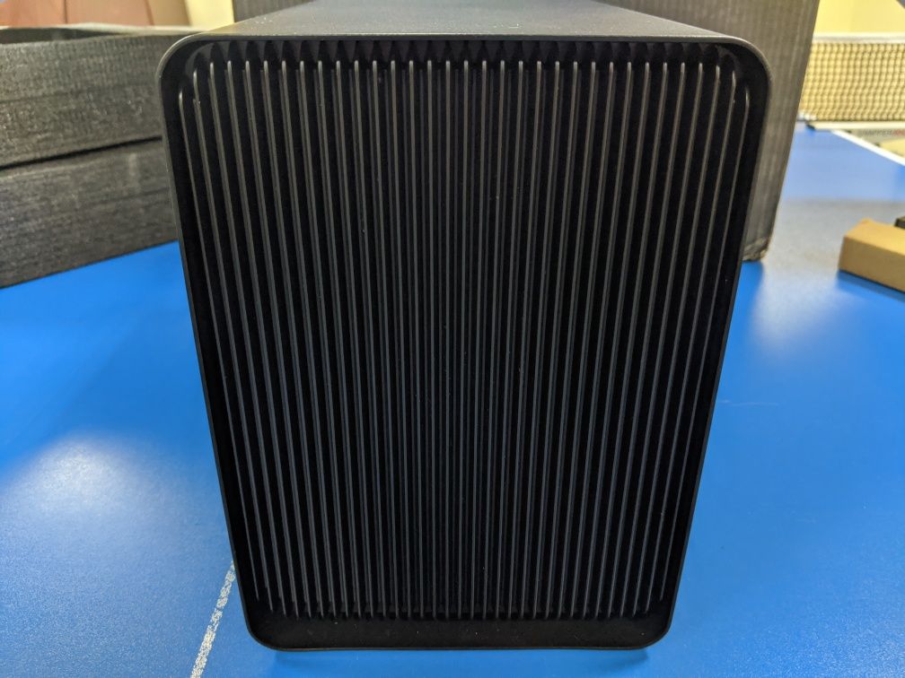 Razer Core X Chroma (open box) - бокс для внешней видеокарты eGPU eGFX