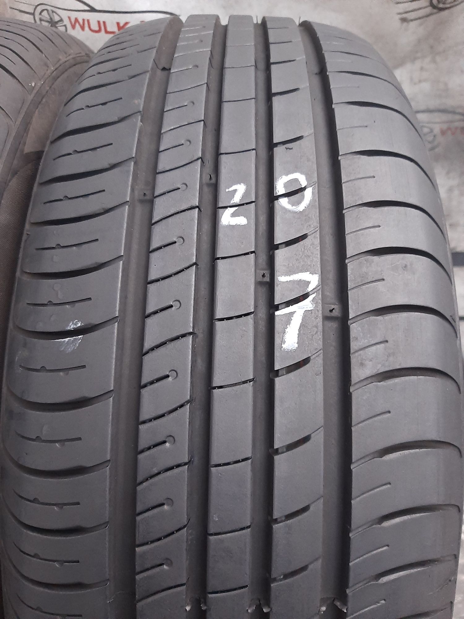 225/60r16 98V Kumho Ecowing ES01