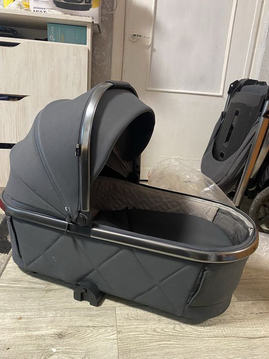 Дитяча коляска 2 в 1 Carrello Omega