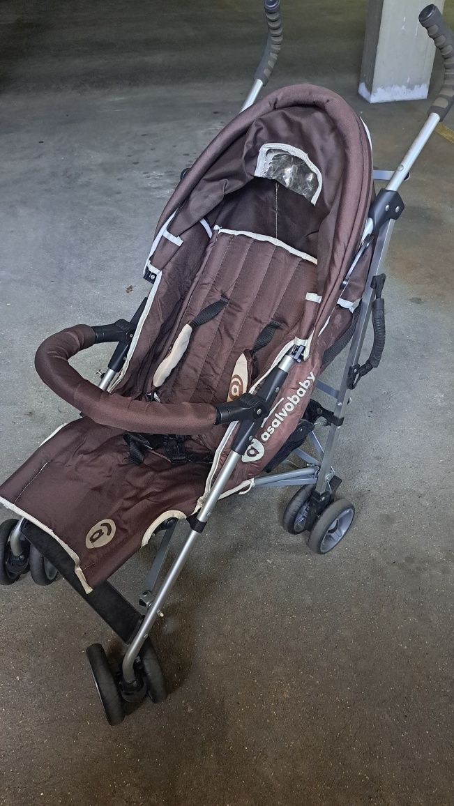 Carrinho de passeio robusto