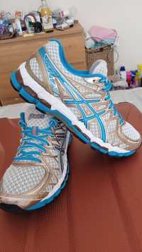 Кросівки ASICS Gel Kayano 20 - 39,5 розмір. Оригінал