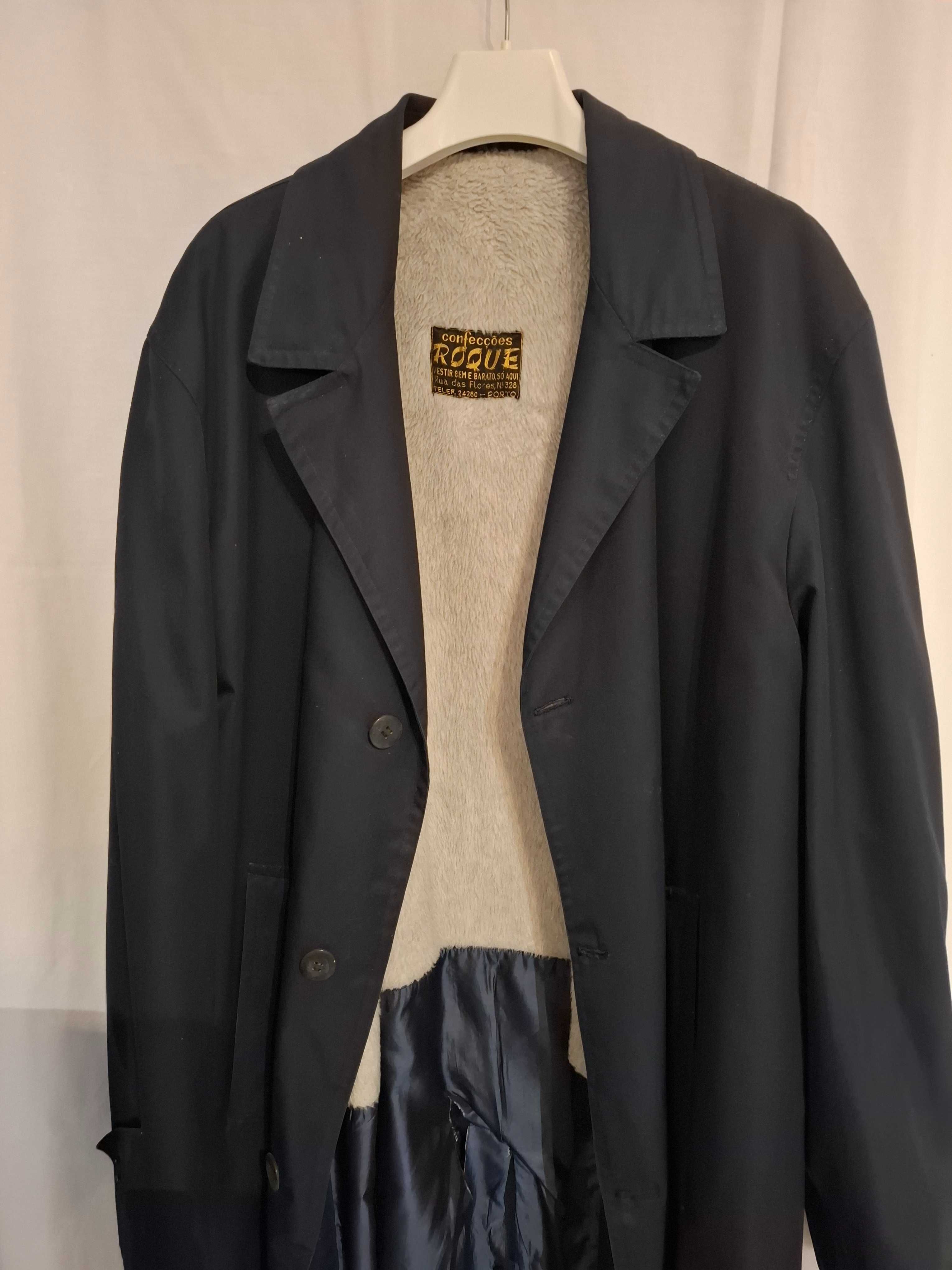 Gabardine homem azul-escuro