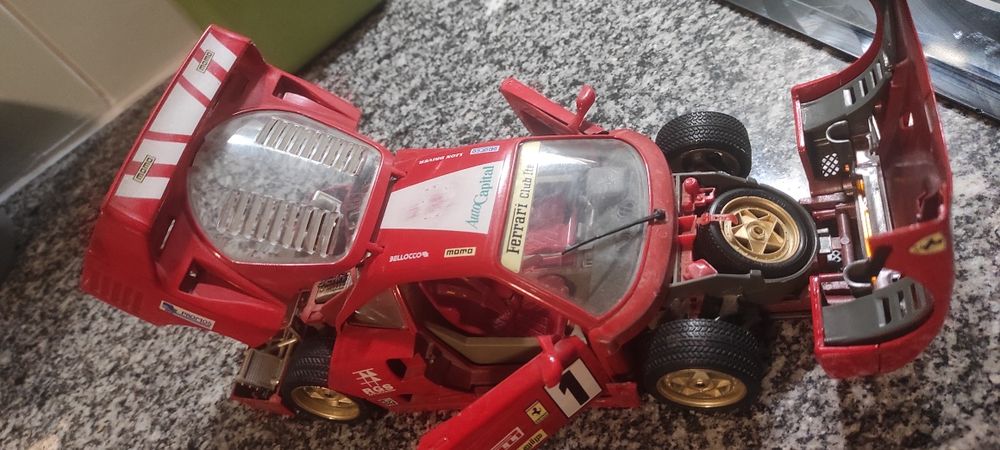 1/18 Ferrari F40 Evoluzione N1 Burago carro coleção miniatura