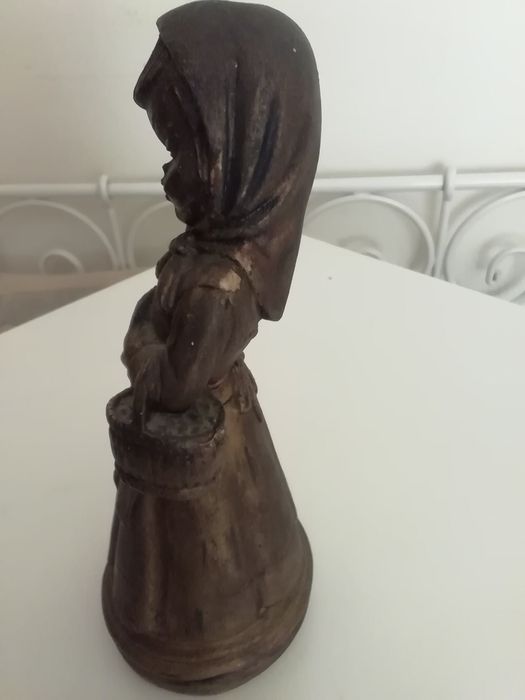 Boneca antiga para restaurar