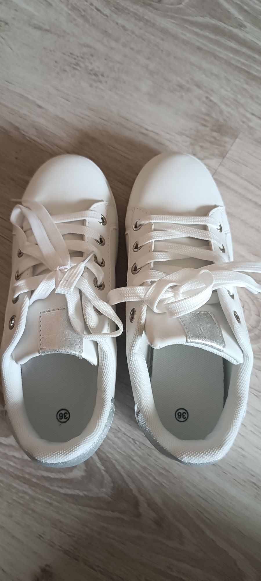 Białe sneakersy adidasy - rozmiar 36