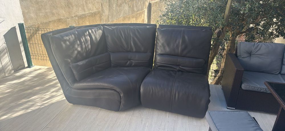 Vendo sofá de couro 3 lugares