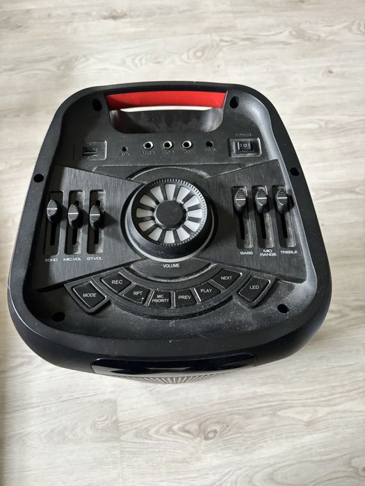 Głosnik MANTA mikrofon pilot