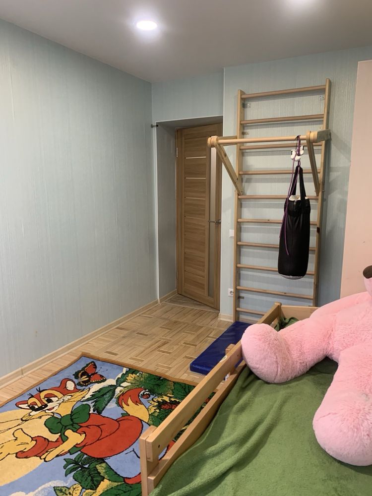 Власник! Продам 4 кімн. кв., по вул. Олексіївська 14 А