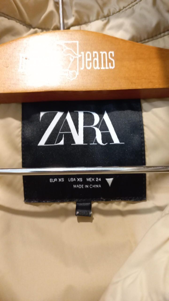Ветровка женская  Zara