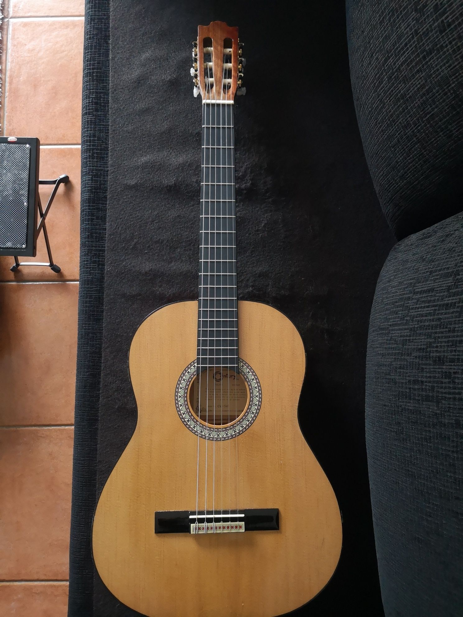 Guitarra Century CG-540
