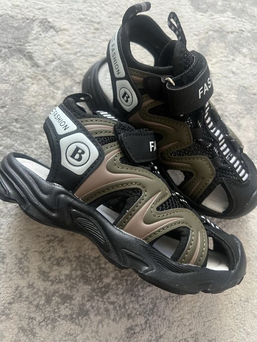 Босоножки на мальчика