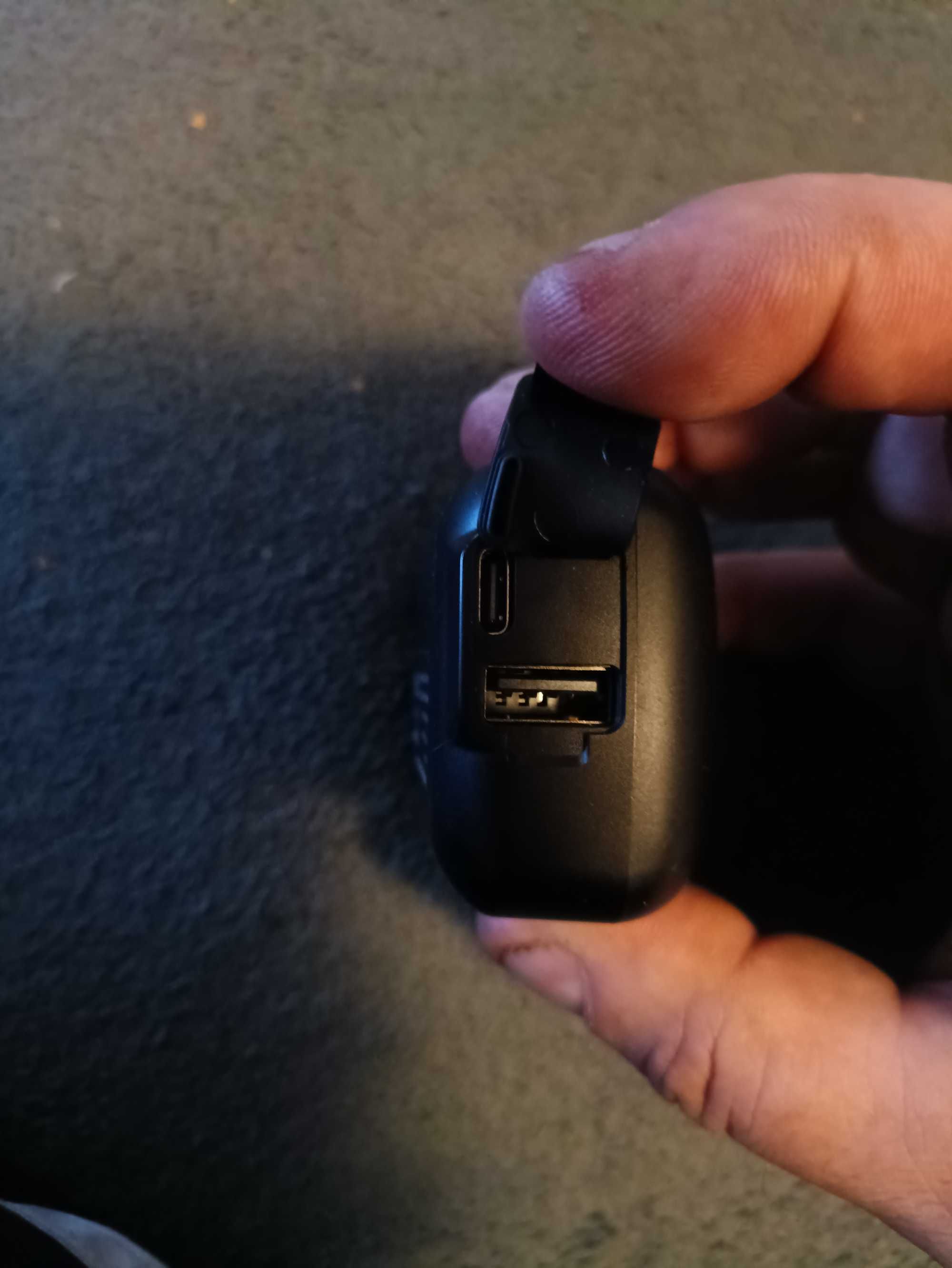 Słuchawki bezprzewodowe OSDFONO F9 douszne PowerBank 2200mAh komputer