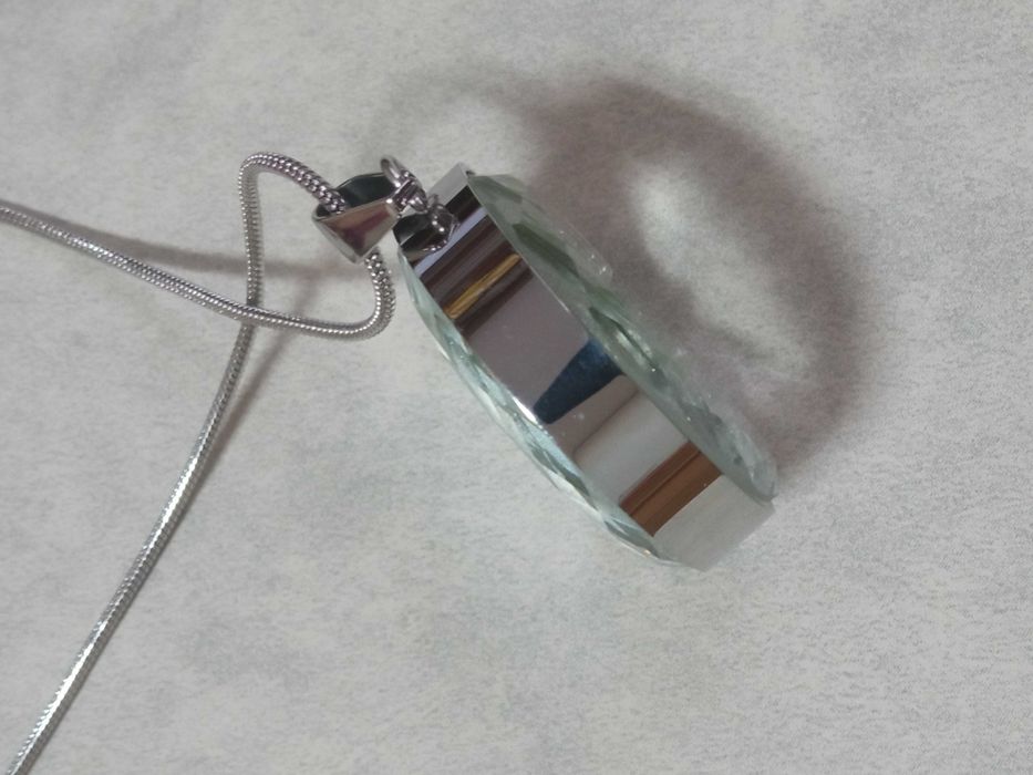 Srebrny naszyjnik ze szkłem i kamyczkami Szklana zawieszka 80 85 cm