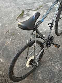 Bicicleta de estrada/BTT