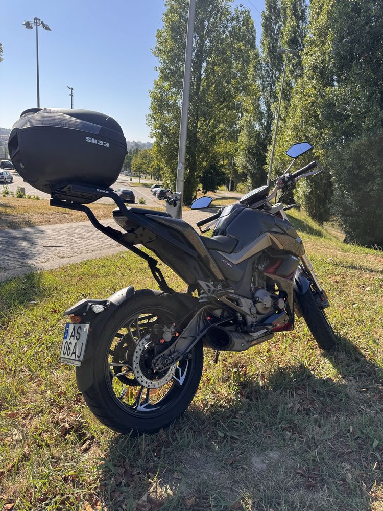 Zontes ZT125U como nova