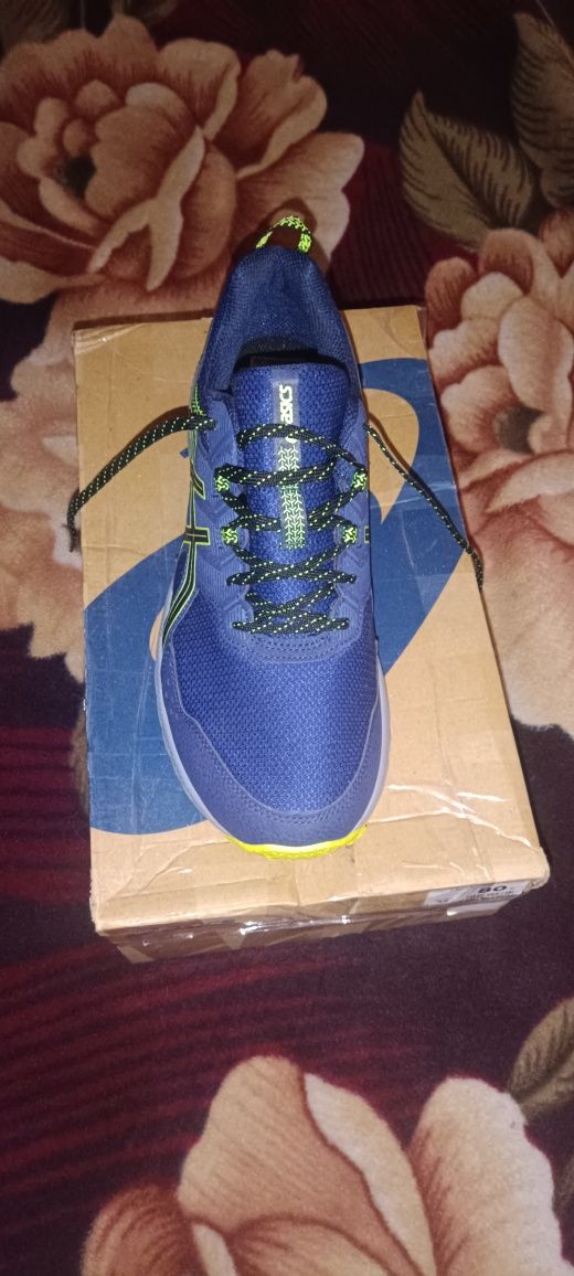 Кросівки asics 44/45р.