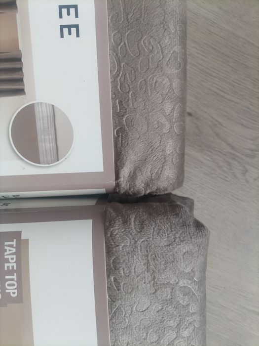 4 zasłony na taśmie z tunelem Smukee kolor ciemnobeżowy 4x zasłona