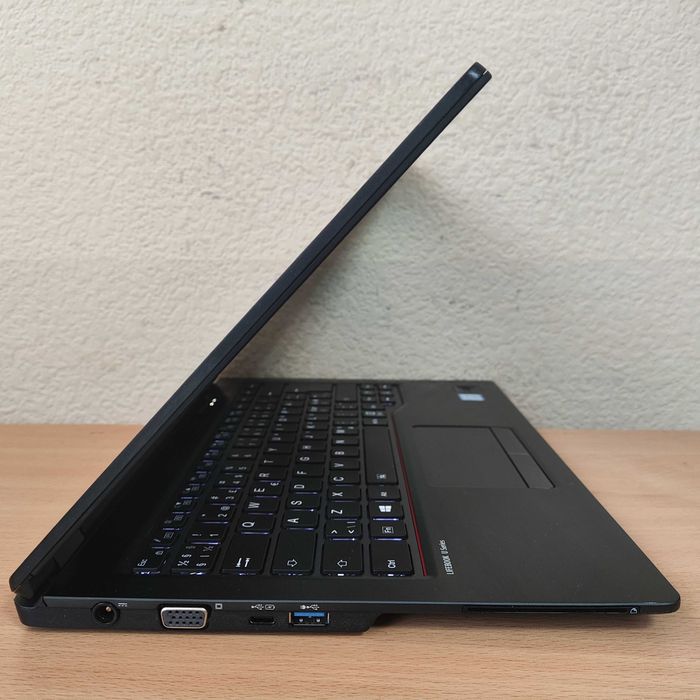 Ультрабук для бізнесу/навчання Fujitsu U748 14"FHD IPS i5/8GB/256SSD