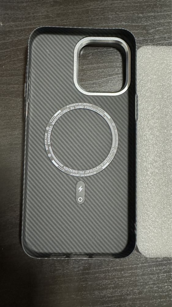 Чохол для iPhone 15 pro max з підтримкою MagSafe