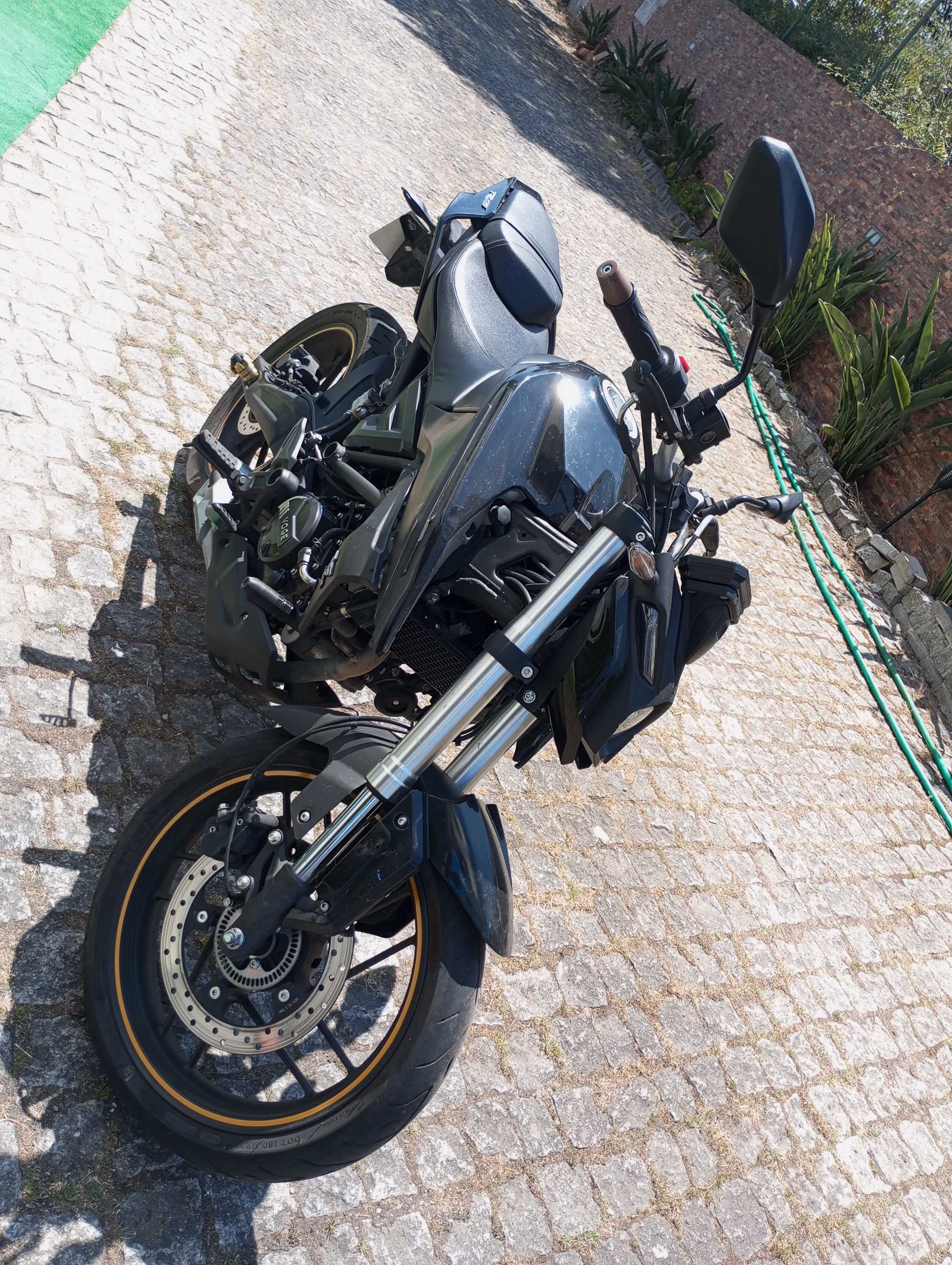 Mota Voge R125 black
