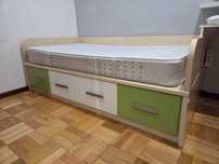 Cama de solteiro com colchão