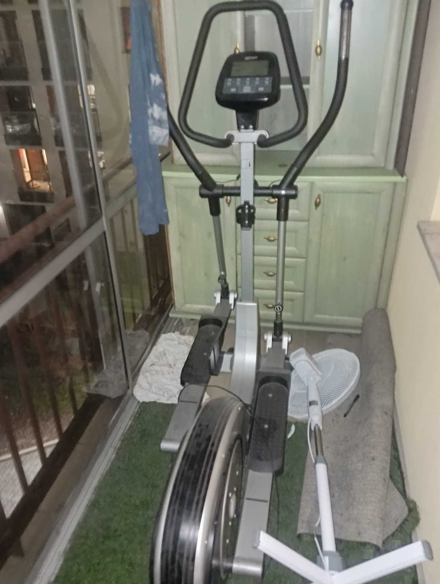 Crosstrainer X9.6 Orbitrek elektromagnetyczny
