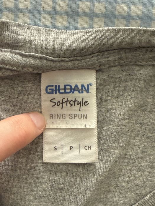 Жіноча футболка