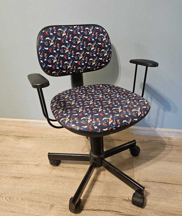 Fotel/krzesło obrotowe dla dziecka - NOWY STYL