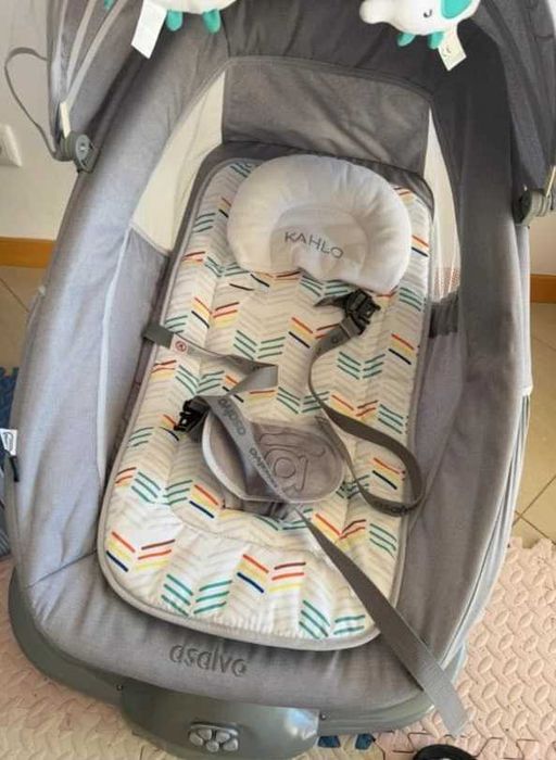 Baloiço para bebé marca KHALO