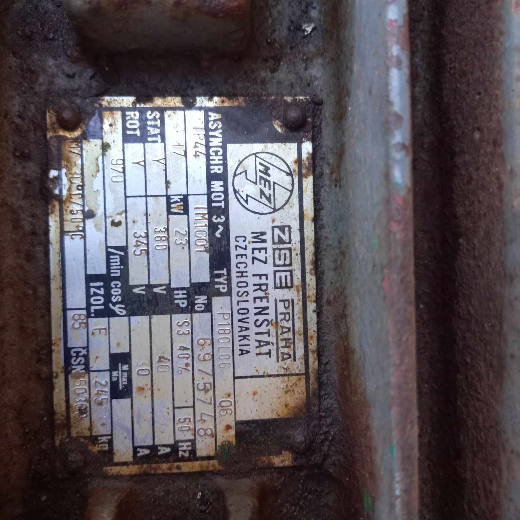 Silnik elektryczny 17 kw  970 obrotow z hamulcem elektromagnetycznym