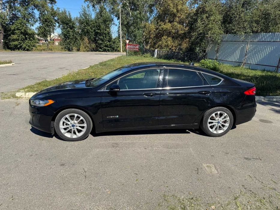 Аренда\оренда авто Ford Fusion Hubrid