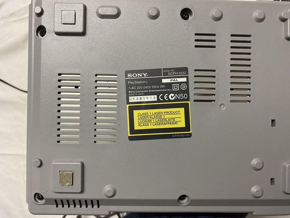 Playstation 1 Sony (poucas vezes utilizada)