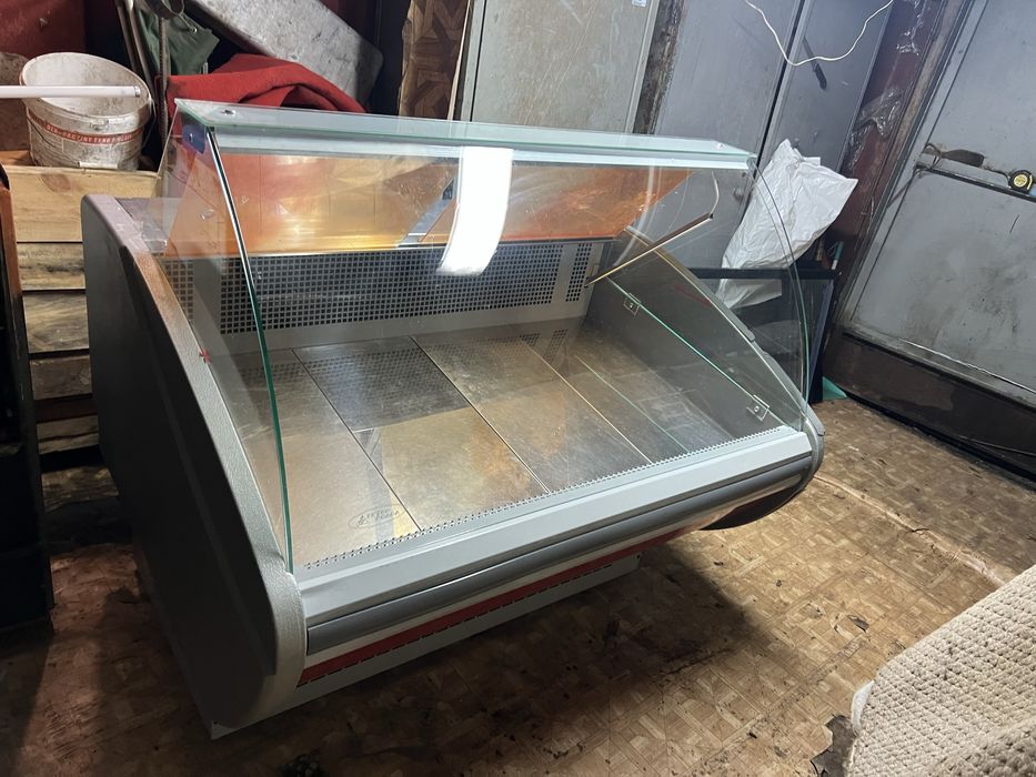 Холодильна вітрина Кароліна 1.4 метра