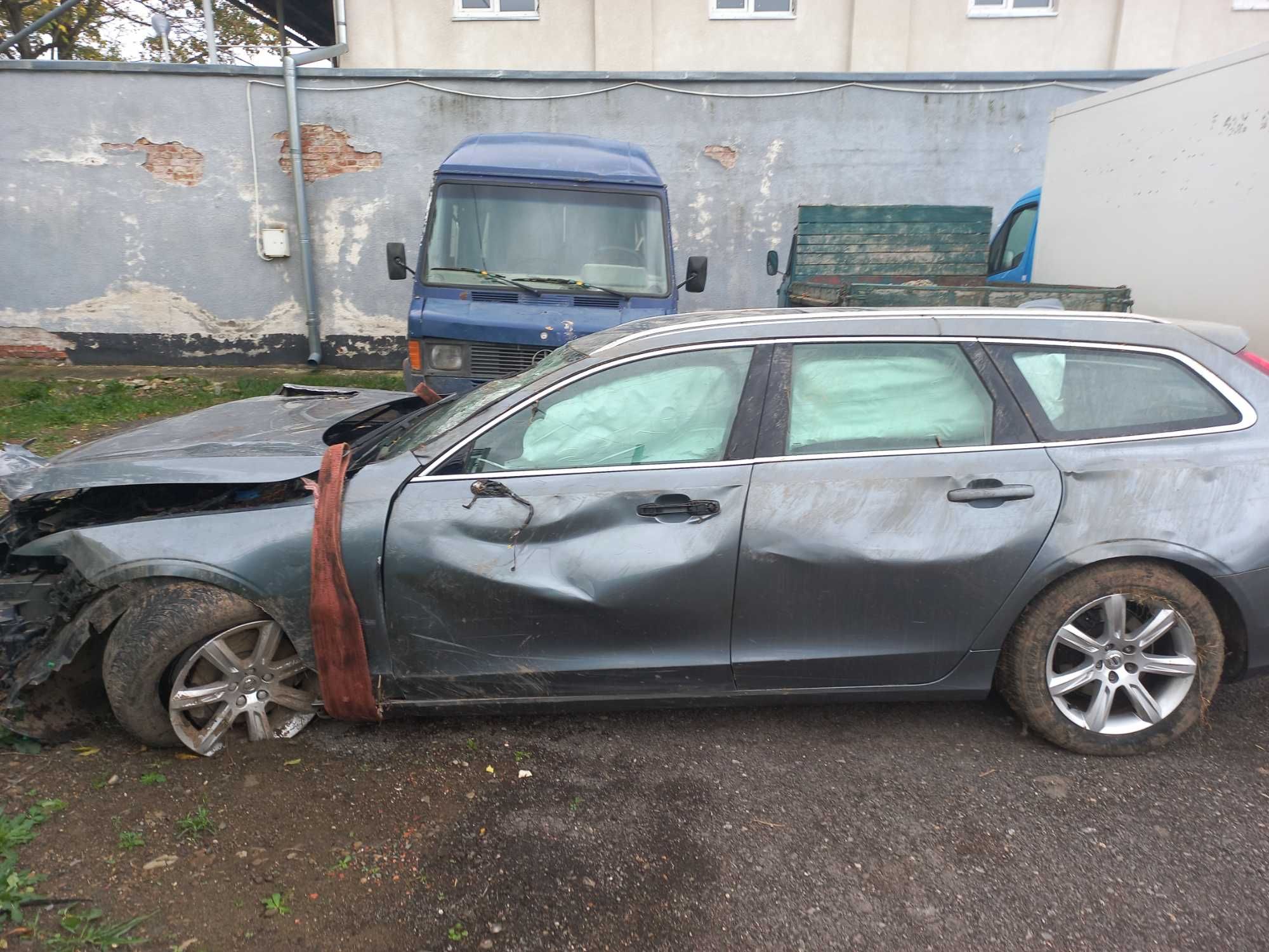 Продам Volvo v90