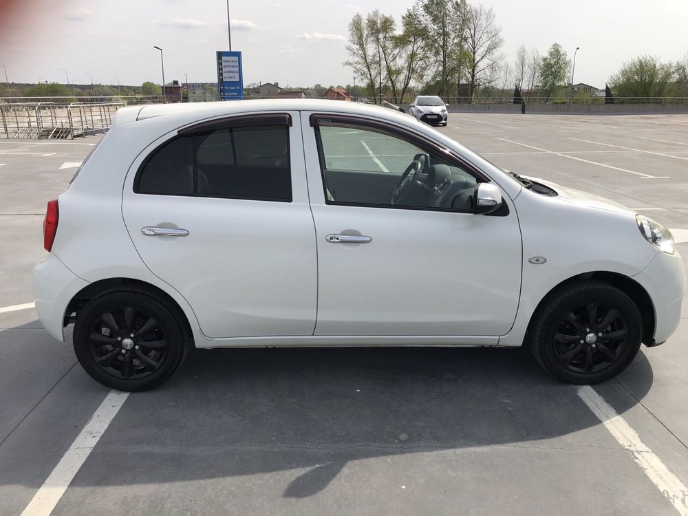 Продам NISSAN MARCH(MICRA) 1.2 бензин 2015 рік 8900$