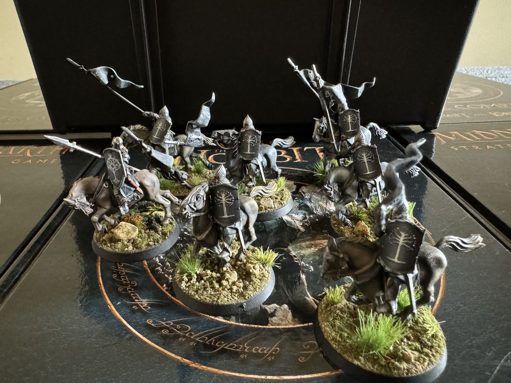 Armia Gondoru, pomalowane figurki, książki