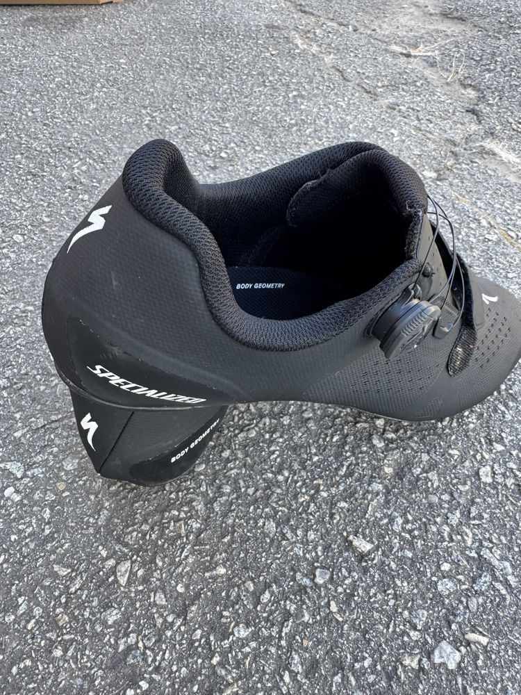 велотуфли specialized torch 2.0
