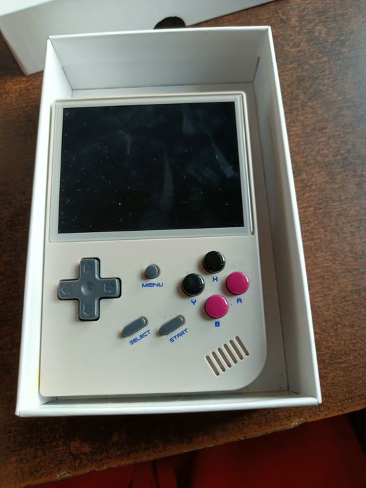 Konsola do gier retro anbernic