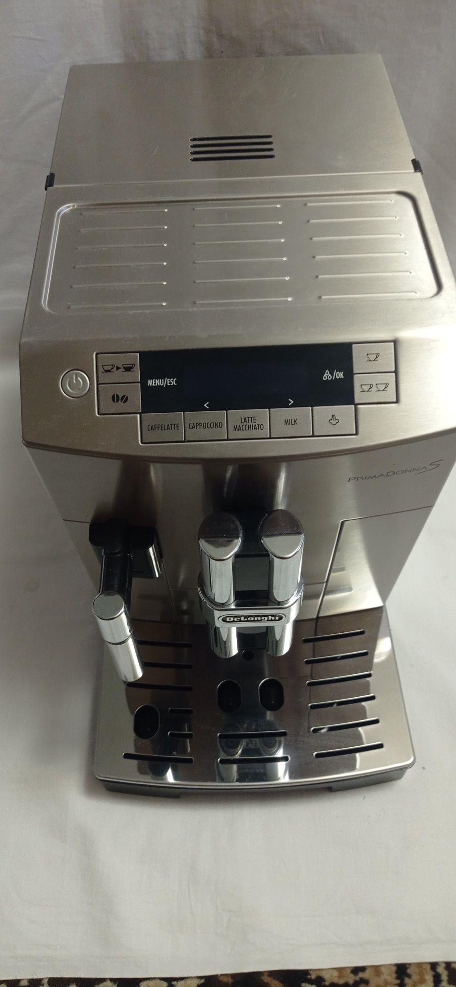 Кофе машина DeLonghi PrimaDonna S