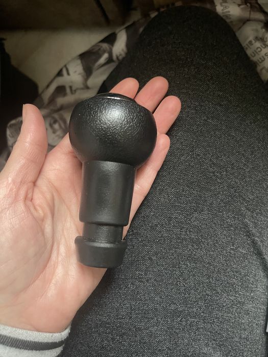 рычаг переключения передач автомобиля с механической коробкой передач