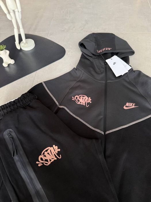 Dres Nike Tech  fleece x syna