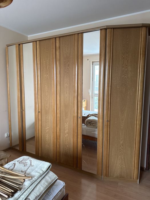 Rezerwacja Szafa na ubrania ok 250cm za darmo
