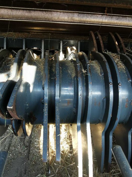 Prasa presa Massey Ferguson166v to samo co Gallignani,Fendt,Kverneland