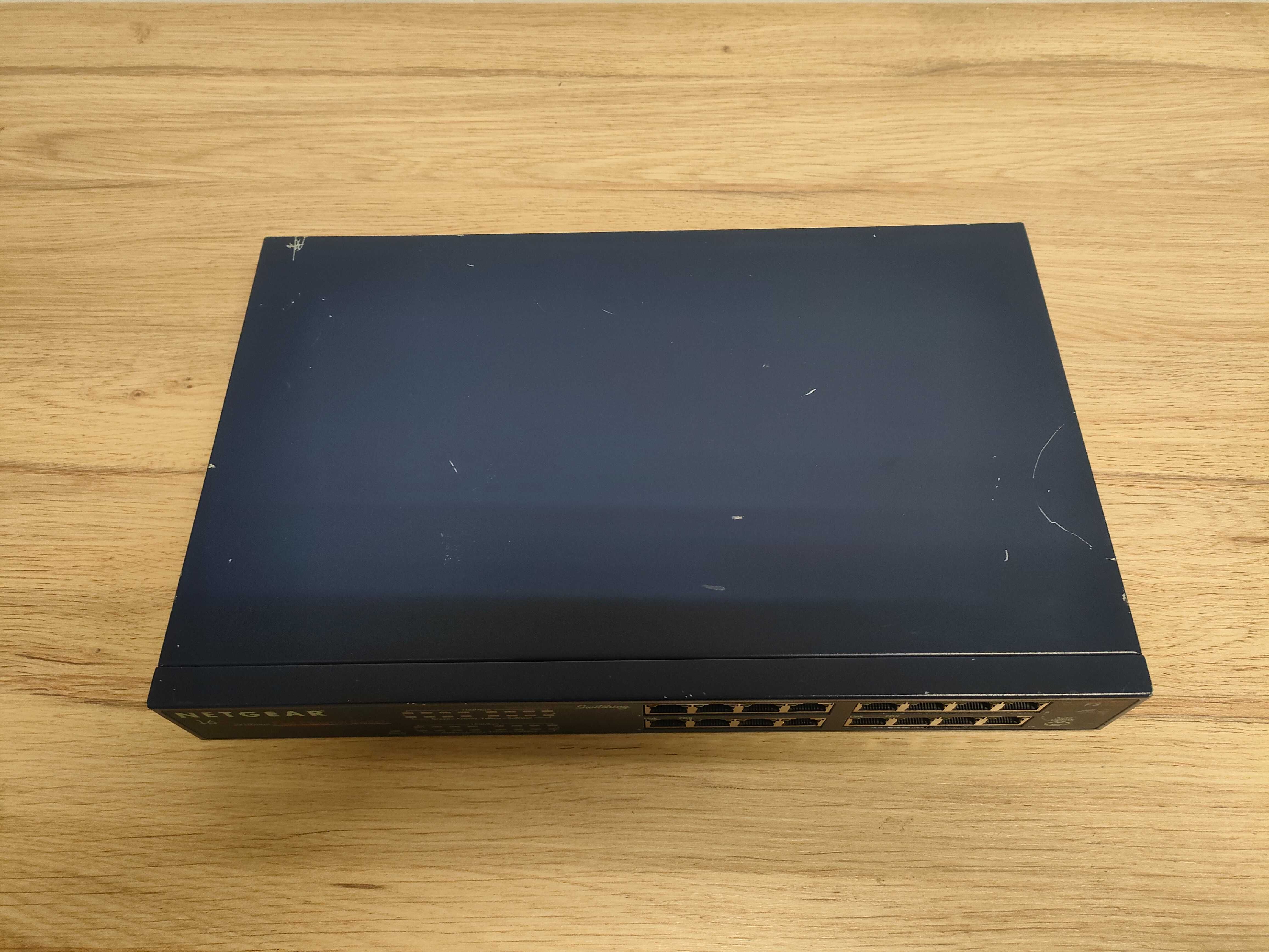 Switch Netgear FS516