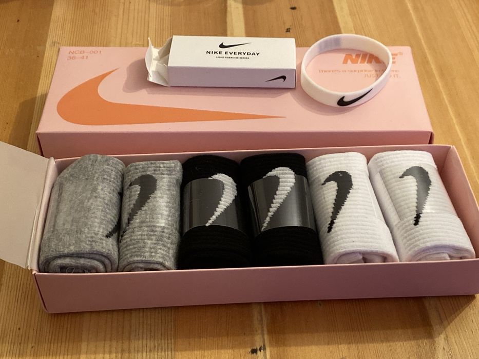 Skarpetki stopki Nike 36-41 Pachnące + opaska na ręke Gratis